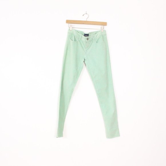 *AMERICAN EAGLE OUTFITTERS SUPER STRETCH CORDUROY SKINNY PANT - Picture 3 of 8